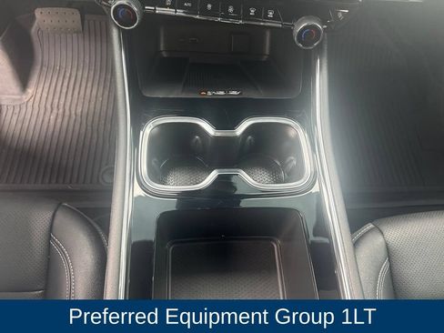 Used 2026 Chevrolet Traverse LT w/ LPO, Floor Liner Package FWD image 21