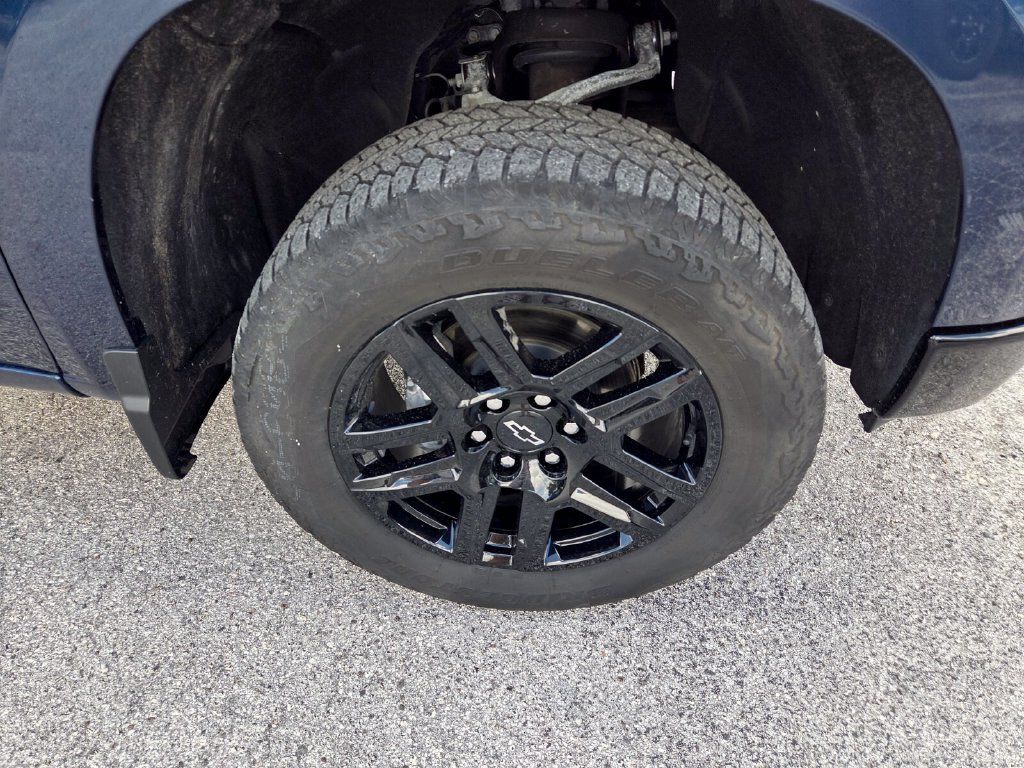 Used 2023 Chevrolet Silverado 1500 Custom Trail Boss w/ LPO, Dark Essentials Package AWD/4WD image 20