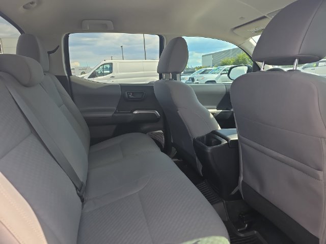 Used 2021 Toyota Tacoma SR5 w/ SR5 Appearance Package (SM) RWD image 12