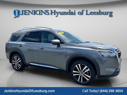Used 2024 Nissan Pathfinder Platinum