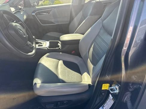 Used 2022 Toyota RAV4 XLE Premium AWD/4WD image 13
