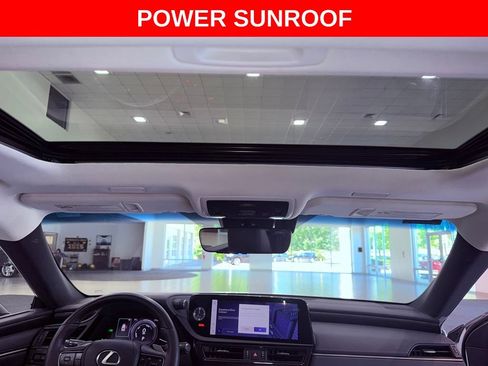 Certified 2024 Lexus ES 300h w/ Accessory Package (Z2) FWD image 11