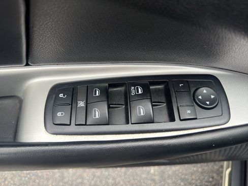 Used 2017 Dodge Journey Crossroad FWD image 21