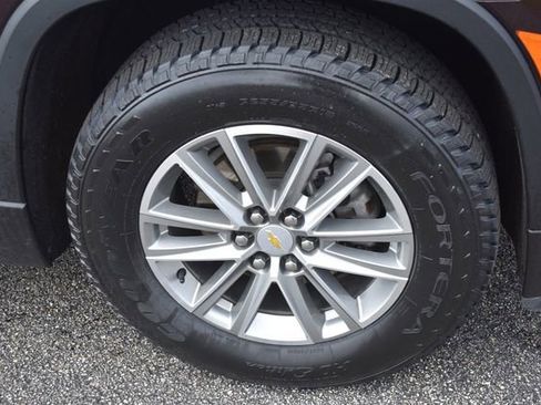 Used 2023 Chevrolet Traverse LT AWD/4WD image 12