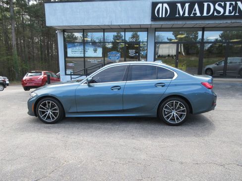Used 2019 BMW 330i w/ Driving Assistance Package image 8