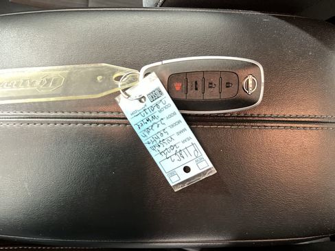 Used 2024 Nissan Sentra SV FWD image 23