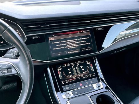 Used 2021 Audi Q8 Premium Plus w/ Premium Plus Package AWD/4WD image 7