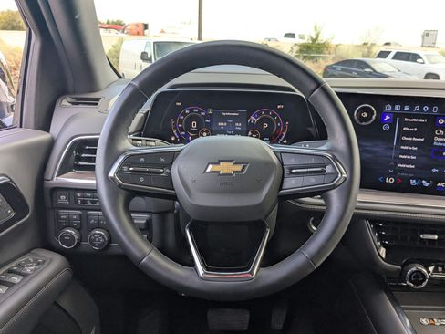 Certified 2025 Chevrolet Tahoe Premier AWD/4WD image 18