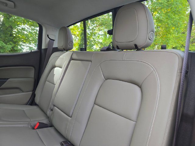 Used 2016 GMC Canyon SLT w/ Driver Alert Package AWD/4WD image 17