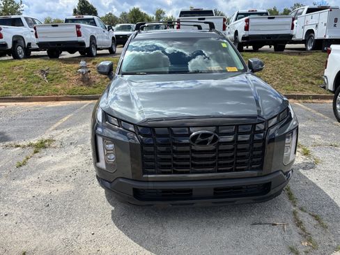 Used 2024 Hyundai Palisade XRT FWD image 2