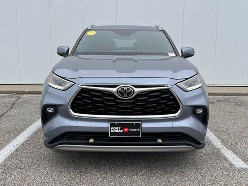 Used 2021 Toyota Highlander Platinum AWD/4WD image 8
