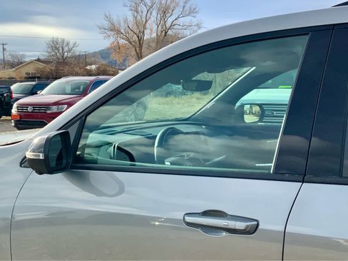 New 2026 Chevrolet Traverse Z71 w/ Enhanced Driving Package image 12