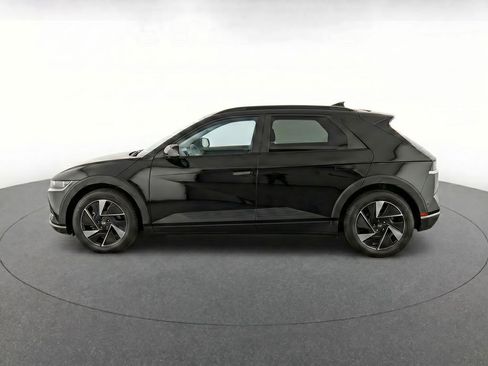 Certified 2025 Hyundai Ioniq 5 SEL RWD image 6