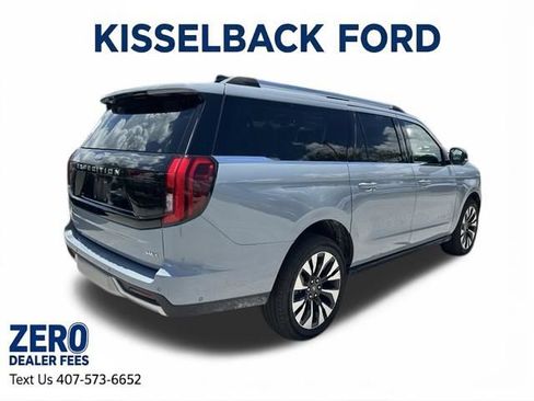 Used 2025 Ford Expedition Max Platinum w/ Driver's Package AWD/4WD image 5