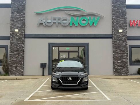 Used 2018 Hyundai Kona SE image 1