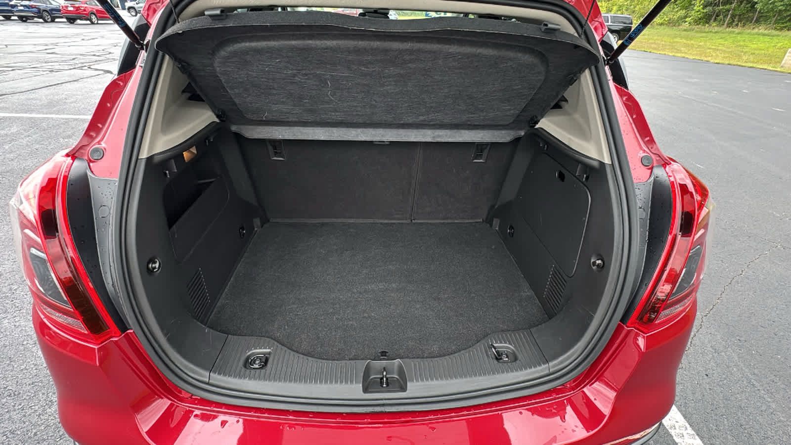 Used 2019 Buick Encore Sport Touring w/ Safety Package AWD/4WD image 27