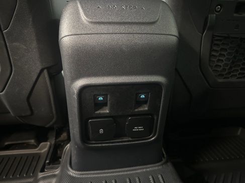 Used 2024 Ford Bronco Black Diamond image 34