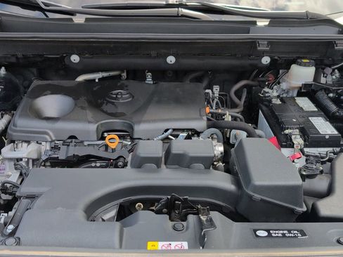Used 2022 Toyota RAV4 XLE FWD image 29