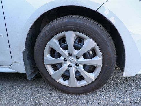 Used 2026 Toyota Corolla LE FWD image 13