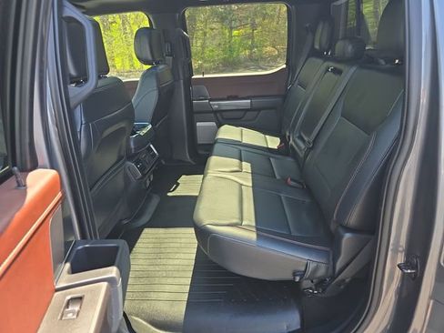 Used 2021 Ford F150 Lariat w/ Equipment Group 502A High AWD/4WD image 19