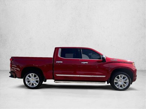 Used 2024 Chevrolet Silverado 1500 High Country w/ High Country Premium Package AWD/4WD image 5