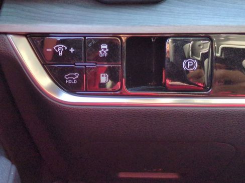 Certified 2025 Kia Sportage X-Line Prestige image 18