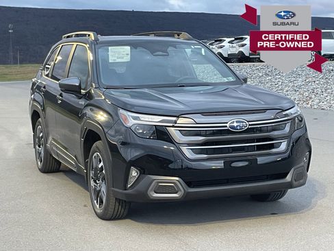 Used 2025 Subaru Forester Limited AWD/4WD image 1
