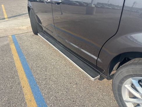 Used 2018 Dodge Grand Caravan SXT FWD image 11