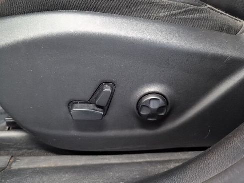 Used 2020 Jeep Cherokee Limited AWD/4WD image 12