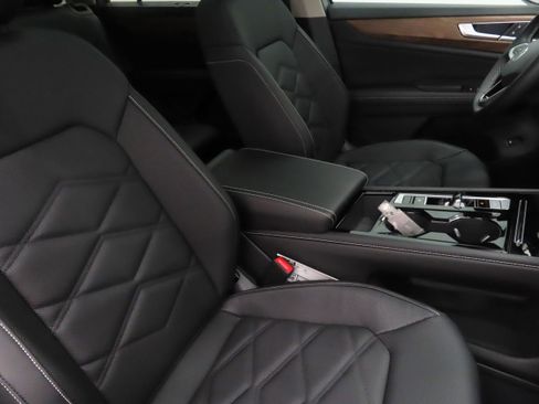 New 2026 Volkswagen Atlas SE image 26