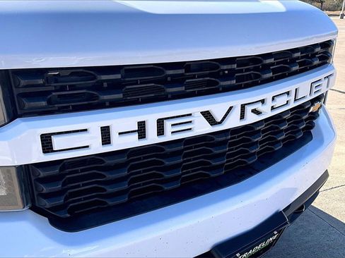 Used 2020 Chevrolet Silverado 1500 Custom w/ Custom Value Package image 33