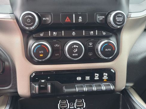 Used 2021 RAM 3500 Laramie AWD/4WD image 26