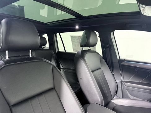Used 2022 Volkswagen Tiguan SE R-Line AWD/4WD image 27