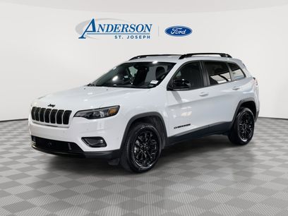 Used 2023 Jeep Cherokee Altitude Lux