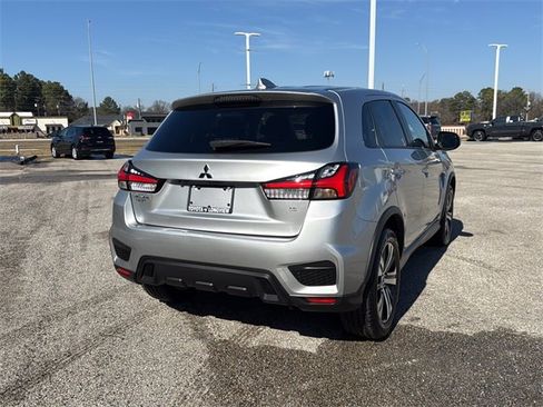 Used 2024 Mitsubishi Outlander Sport 2.0 SE Rear Camera & Heated Se image 5