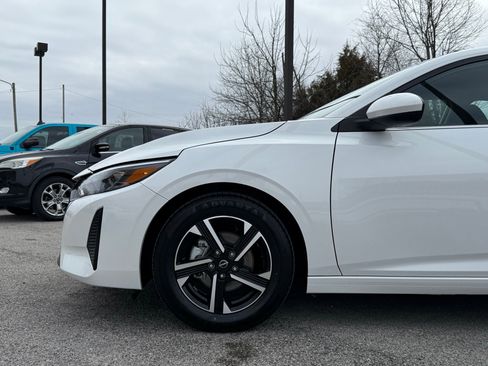 Used 2024 Nissan Sentra SV image 22