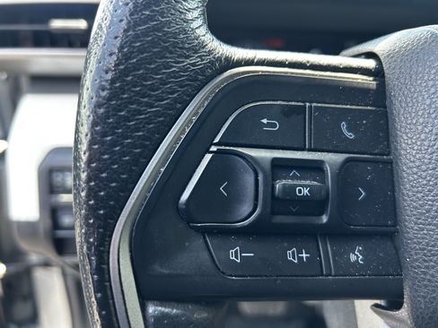 Used 2024 Toyota Tacoma TRD Off-Road AWD/4WD image 18