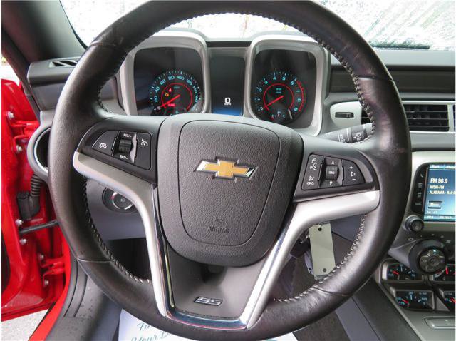 Used 2014 Chevrolet Camaro SS w/ RS Package RWD image 9