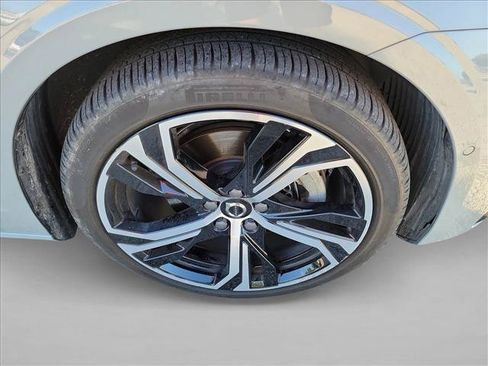 Used 2024 Volvo S60 B5 Plus AWD/4WD image 10