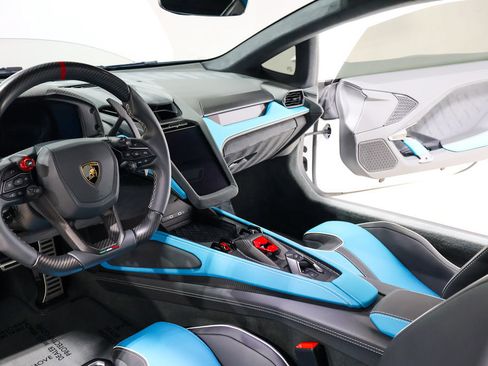 Used 2026 Lamborghini Temerario AWD/4WD image 30