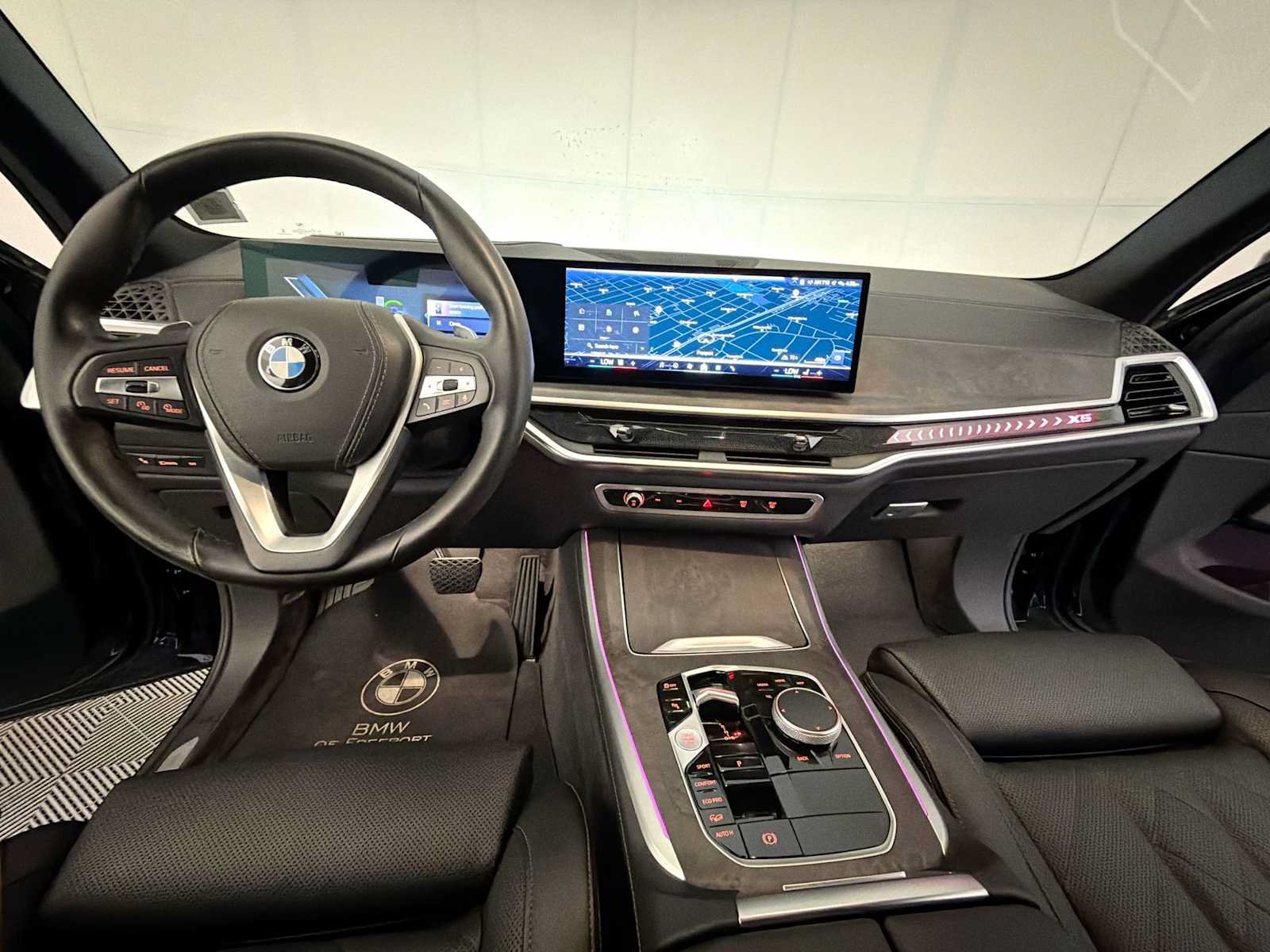 Used 2024 BMW X5 xDrive40i w/ Premium Package AWD/4WD image 16
