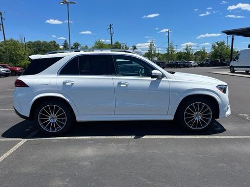 Used 2024 Mercedes-Benz GLE 450 4MATIC image 10