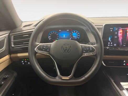 Used 2024 Volkswagen Atlas Cross Sport SE image 14