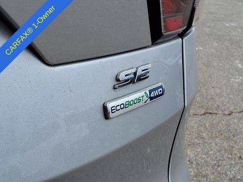 Used 2018 Ford Escape SE w/ Ford Safe & Smart Package image 11