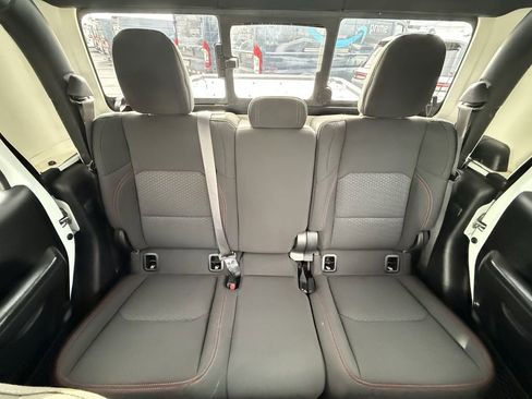 Used 2022 Jeep Gladiator Rubicon w/ Cold Weather Group image 26