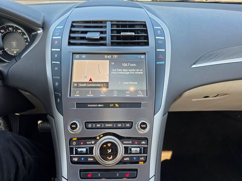 Used 2019 Lincoln MKZ Reserve AWD/4WD image 12