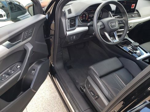 Used 2025 Audi Q5 2.0T Premium image 18