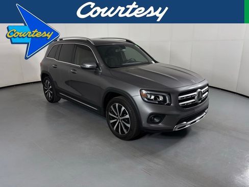 Used 2022 Mercedes-Benz GLB 250 image 1
