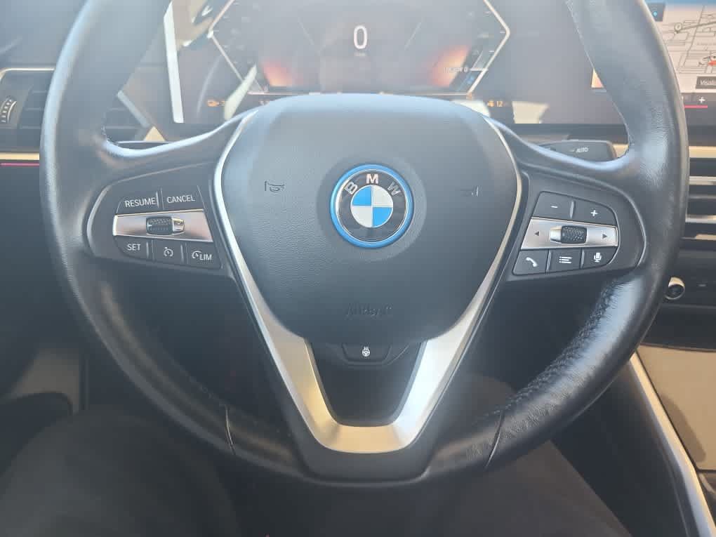 Used 2023 BMW i4 eDrive40 w/ Premium Package RWD image 22