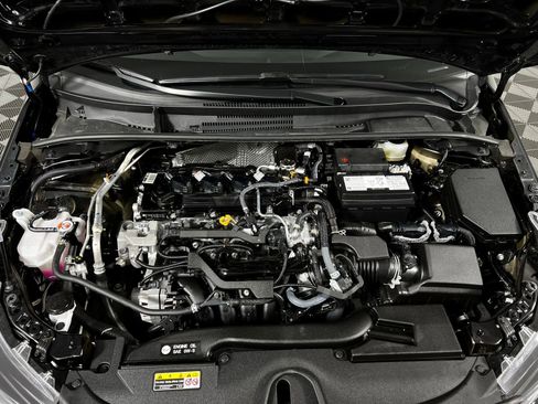 Certified 2025 Toyota Corolla LE image 9